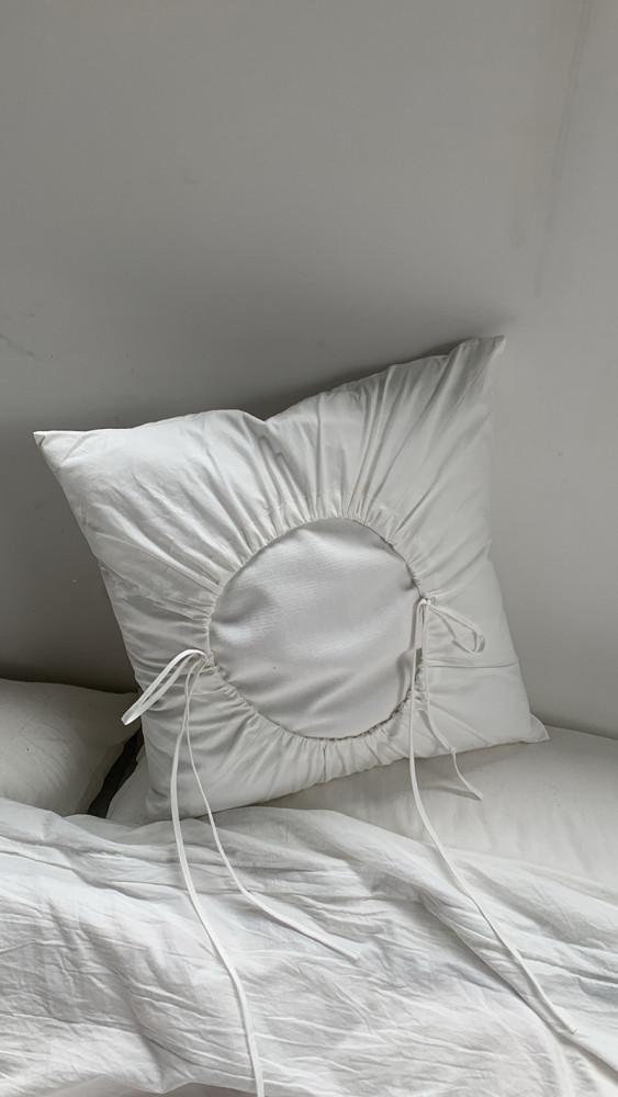 Ribbon Strap Pillow 리본 스트랩 베개커버