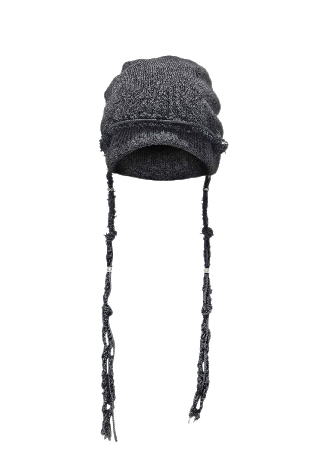 KNIT BRAID BEANIE . CHARCOAL