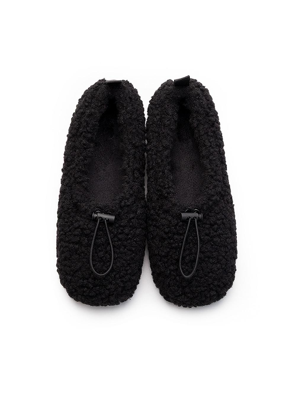 no.141 black fleece shoes