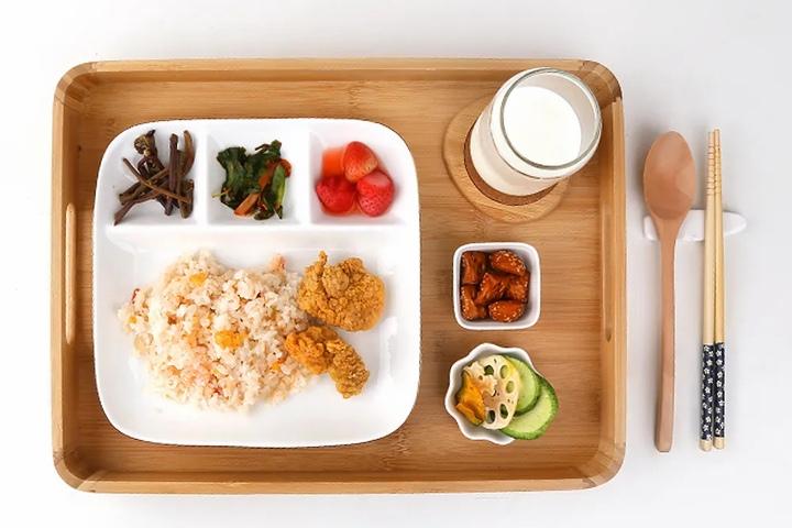 [리퍼]골드라인 4절 도자기 나눔식판 디저트 혼밥 다이어트식판