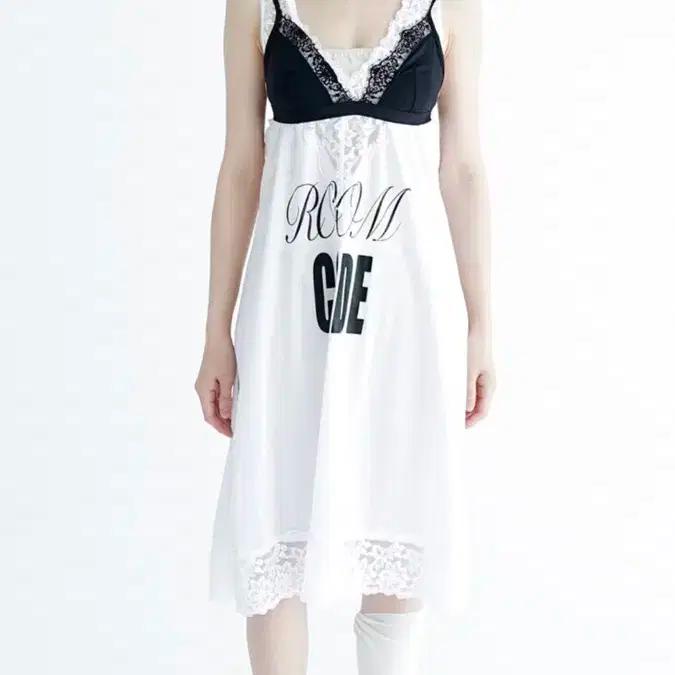 샵페어리 룸코드 슬립 드레스 화이트