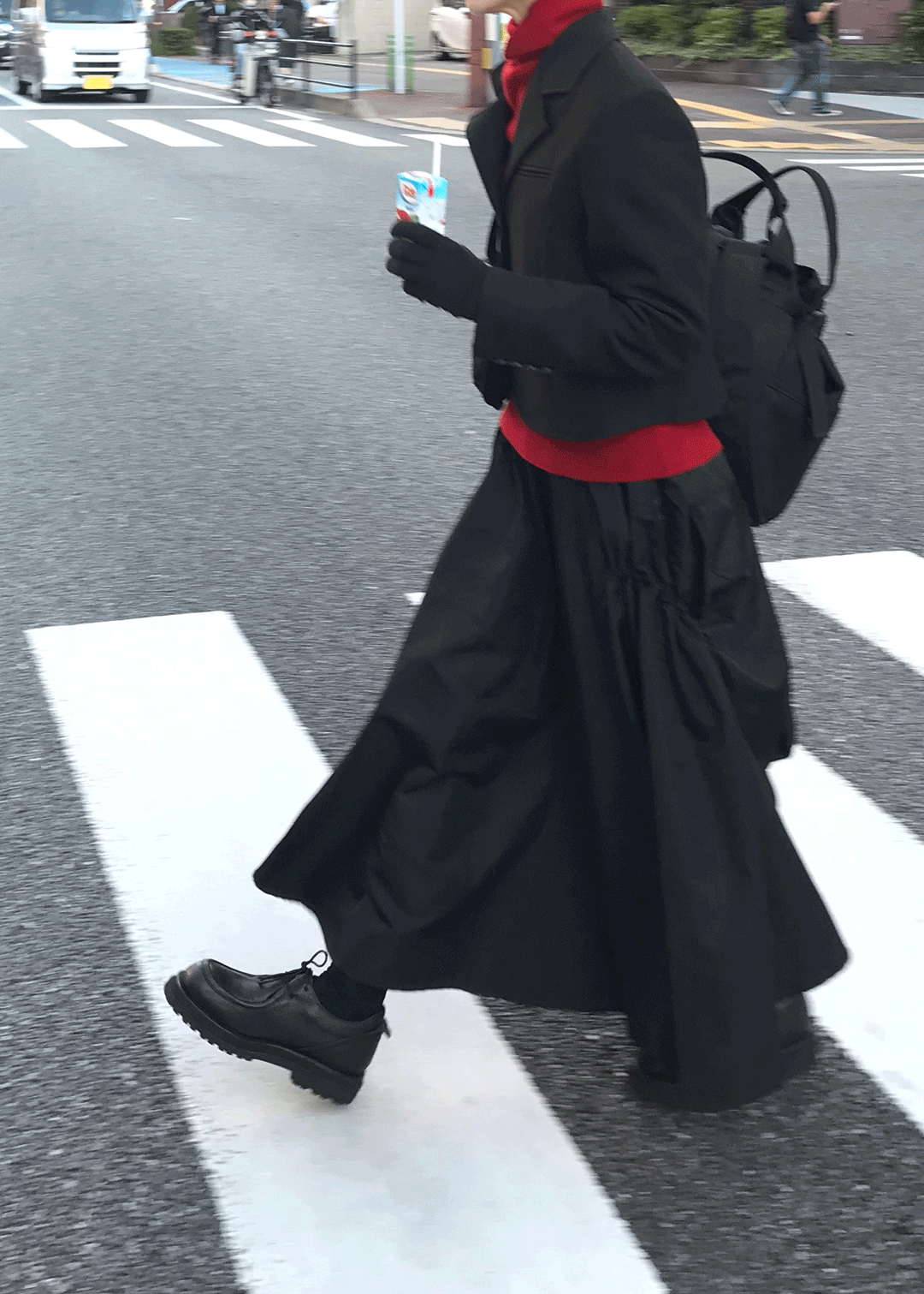 우화 SHIRRING BACK POCKET SKIRT