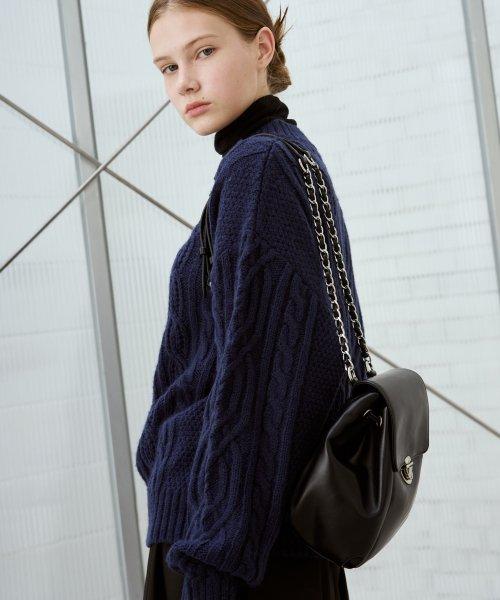 레노바 버킷 숄더 백팩 [BLACK]