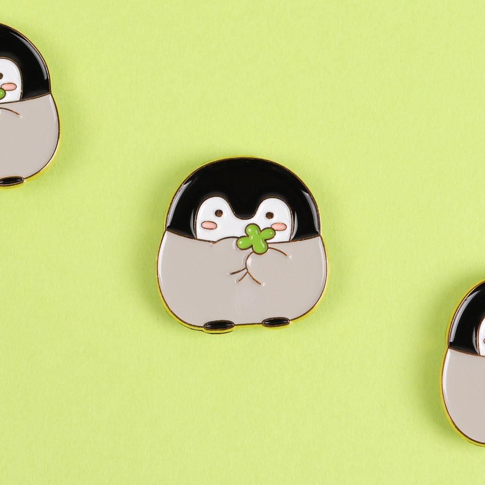 코우펜짱 골드 핀뱃지 클로버