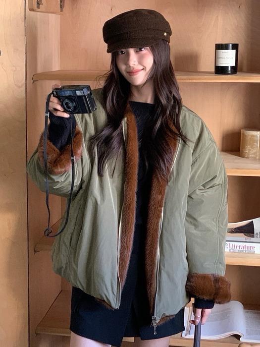 [지우 PICK] REVERSIBLE FAUX FUR PADDED JUMPER [KHAKI]