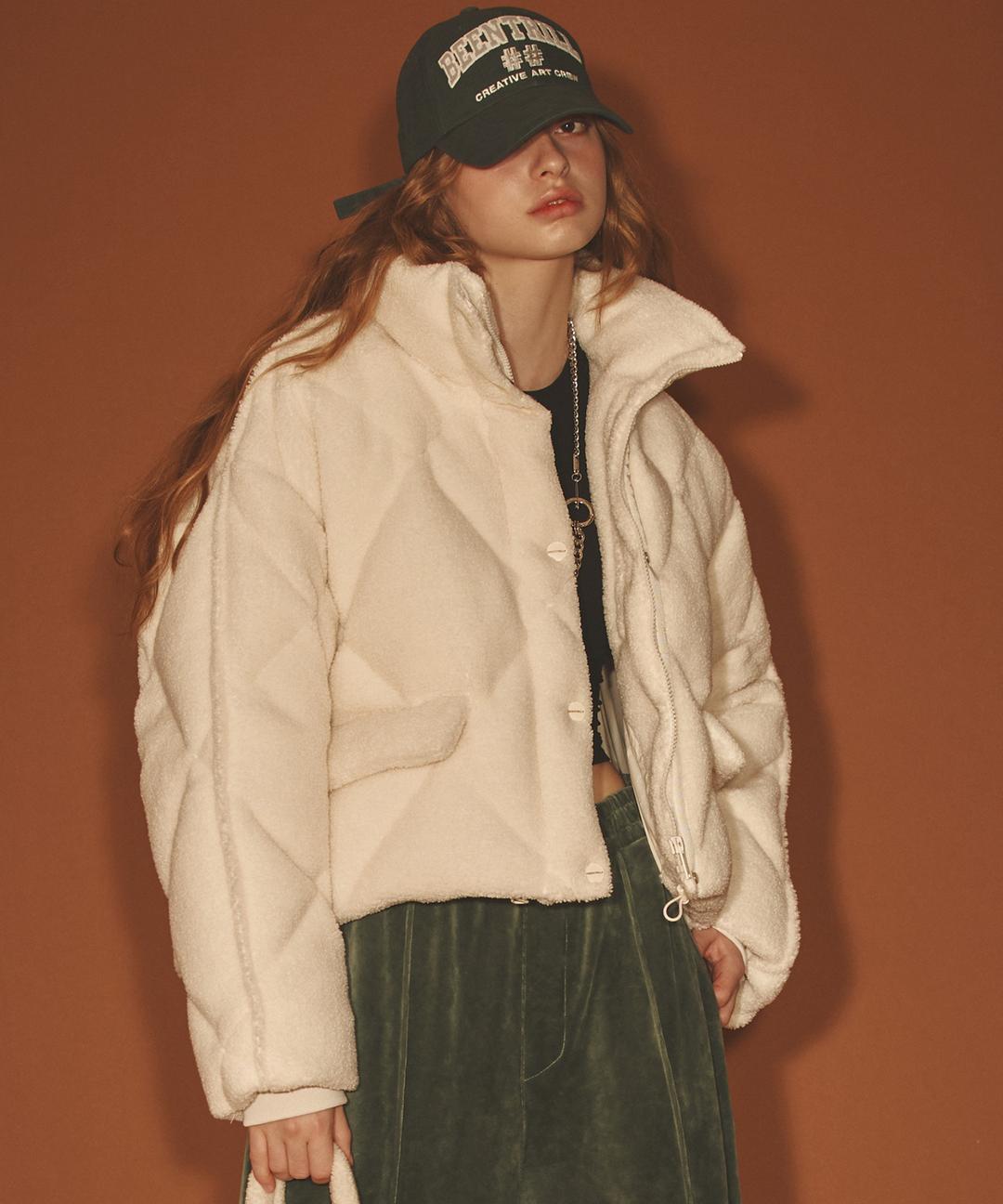 보아플리스 여성 컴포트핏 다운 숏패딩(아이보리)