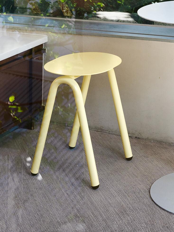 오토 스툴 - 버터