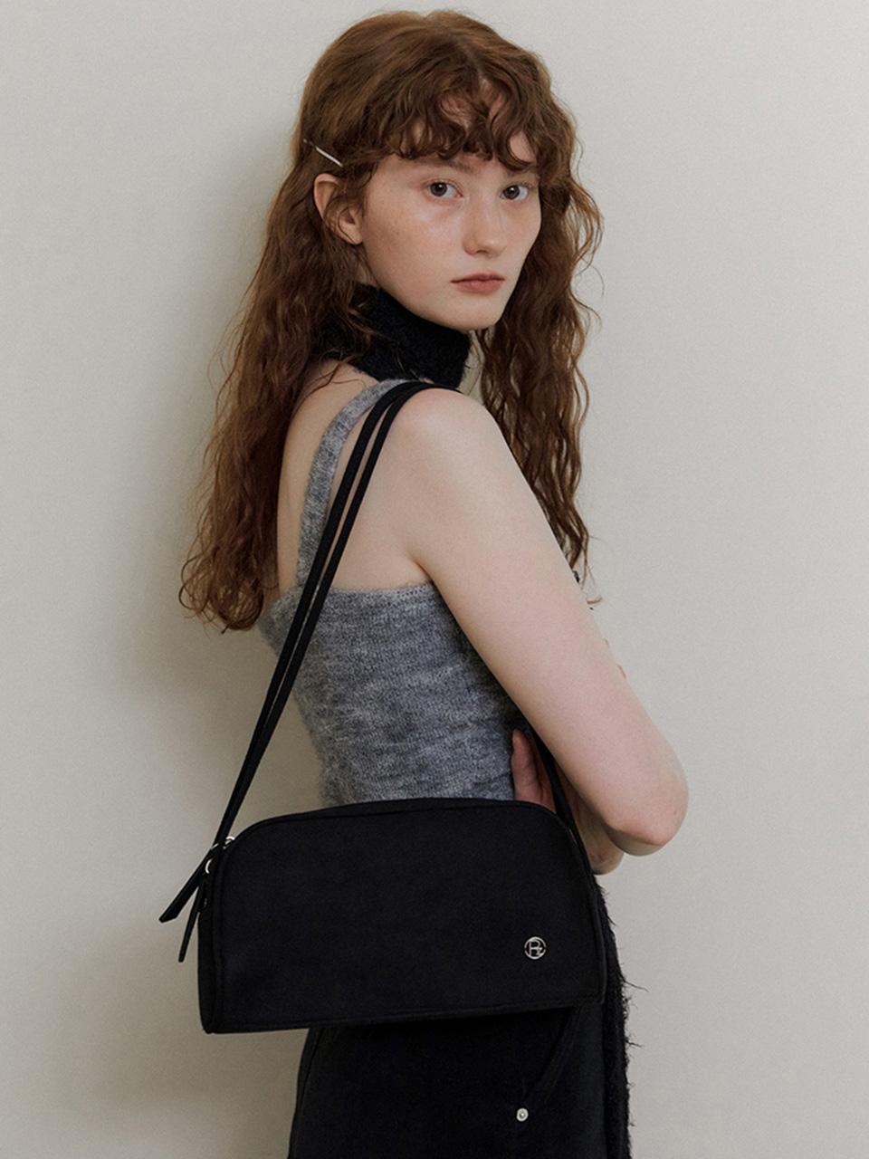 [release 10%] baguette bag (suede black)