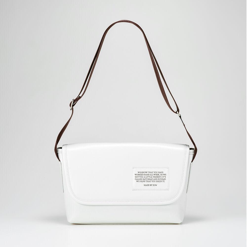 [EOW] TUESDAY BAG_OFF WHITE