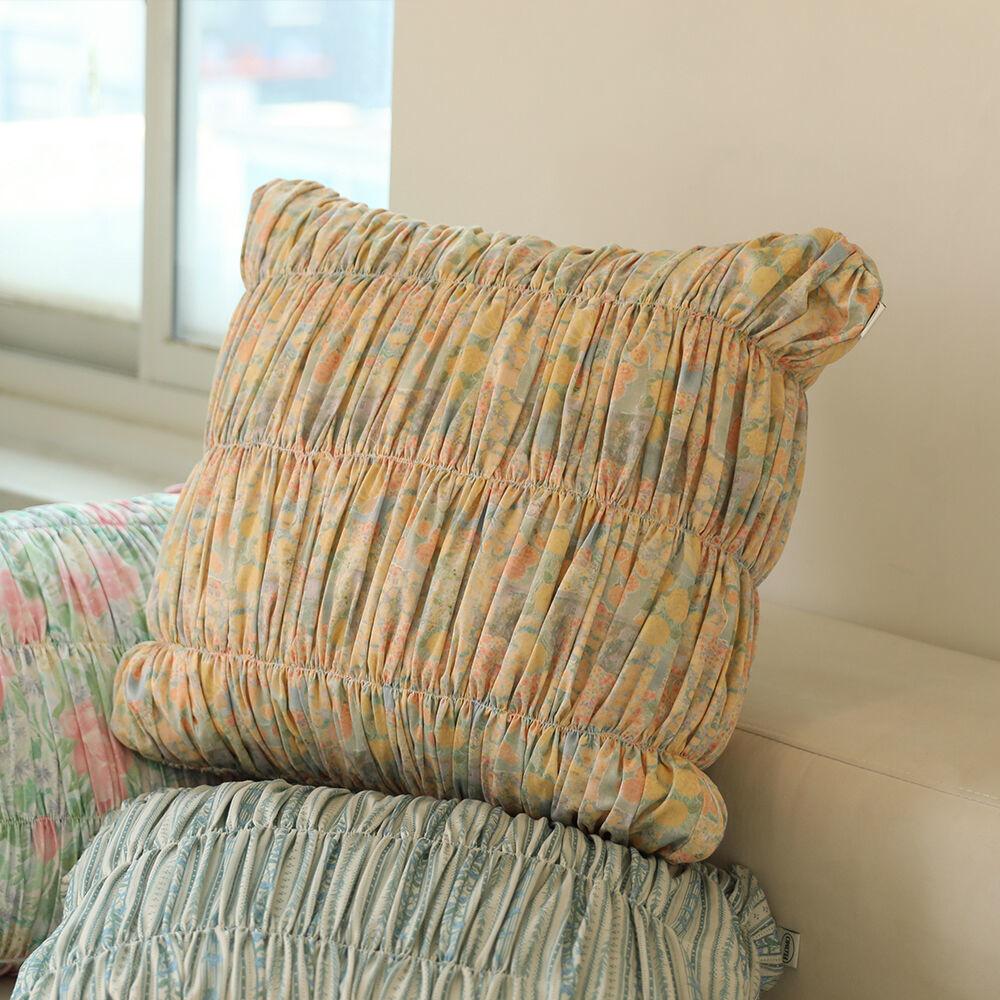 Wit Amy wrinkle cushion cover