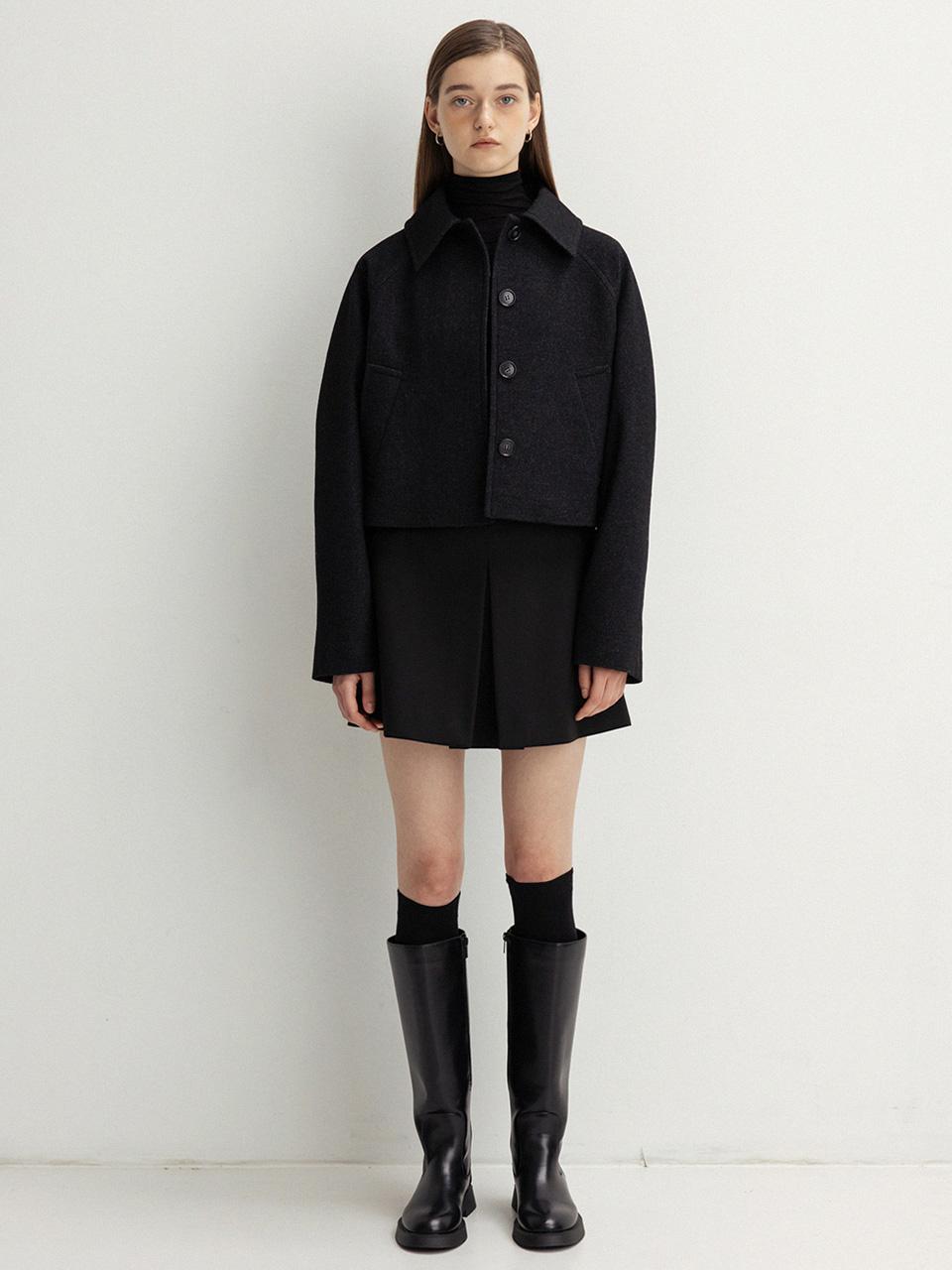 wool raglan cropped jacket (black)