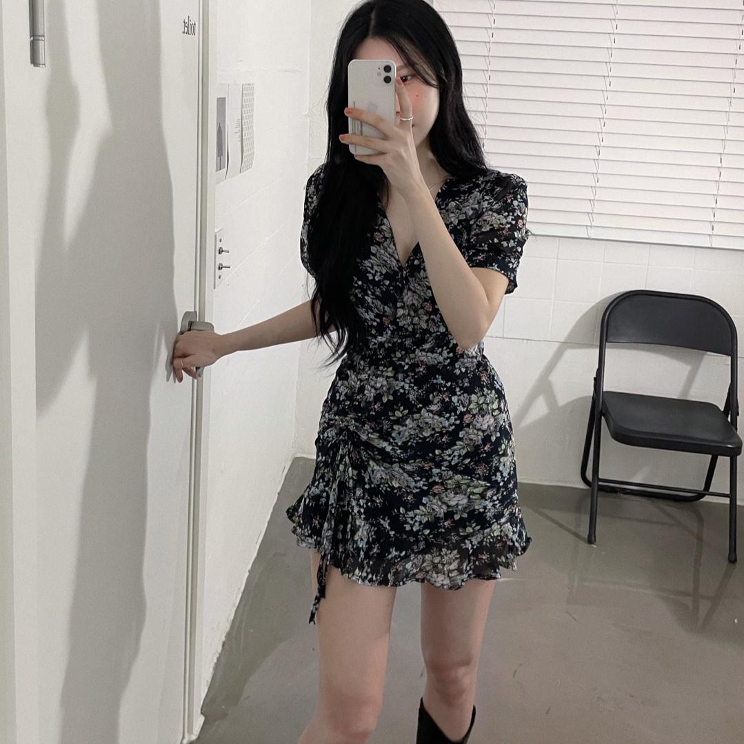 Bouquet string dress