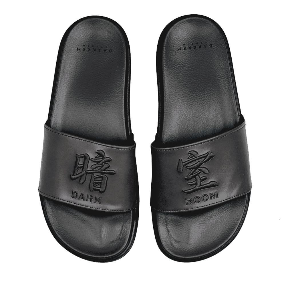 BASIC LOGO SLIDE BLACK
