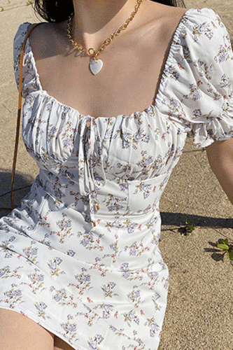 [S,M 당일배송] 여리여리한 플로럴 패턴으로 청순 분위기♥아이리스 스퀘어넥 원피스