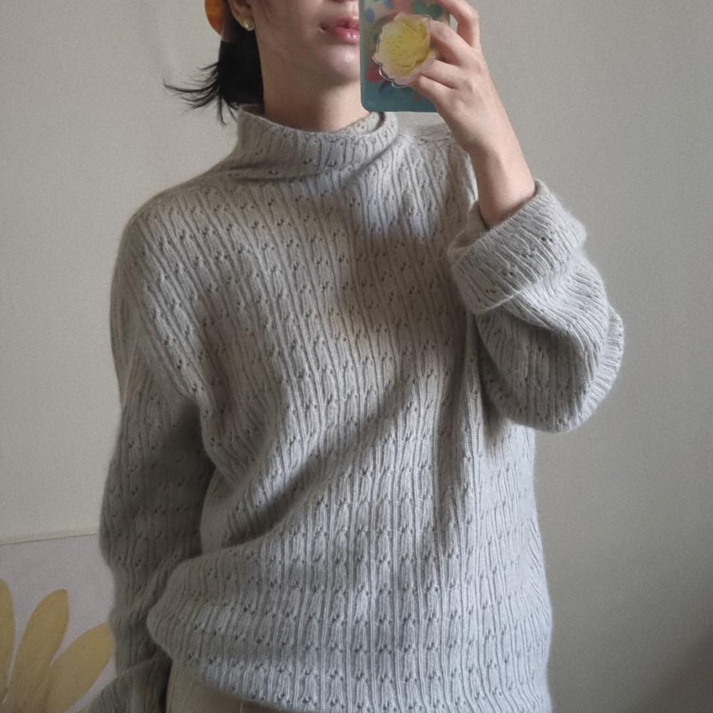 라쿤 펀칭 루즈핏 터틀넥 니트 (2colors)