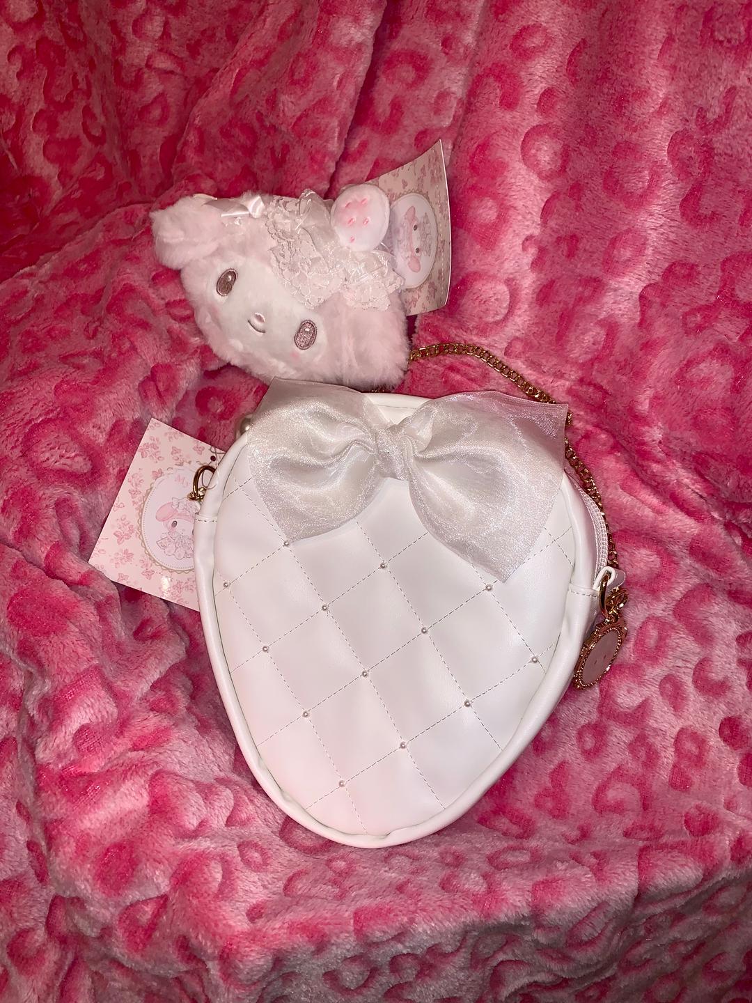 [NEW] Sanrio Ichigo Cross Bag