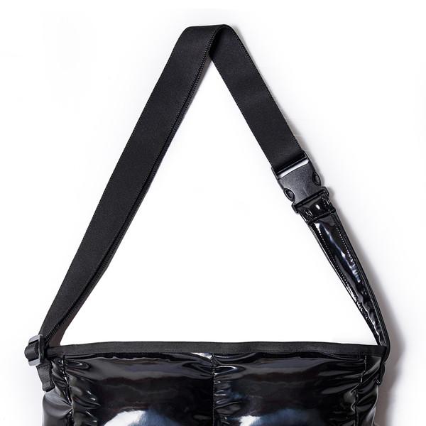 (예약발송 11월 7일)DAMP 2WAY PADDED MESSENGER BAG_BLACK