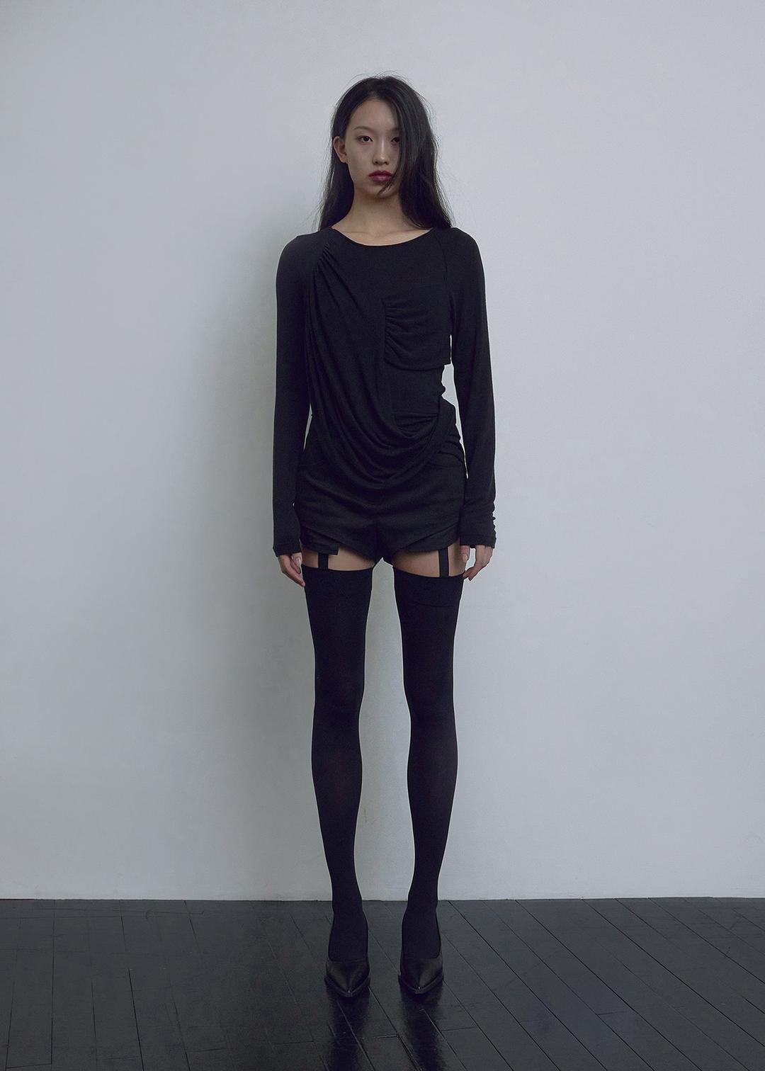 SOFT DRAPING T, BLACK
