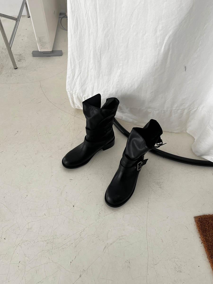 Biker middle boots