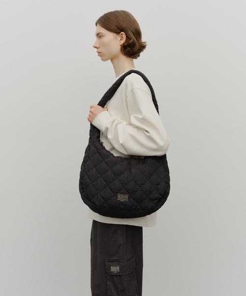 CLASSIC LOGO PADDING CROSS BAG black