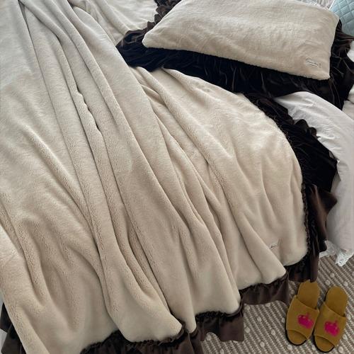 헤라 베이지&브라운 벨벳프릴 블랑켓