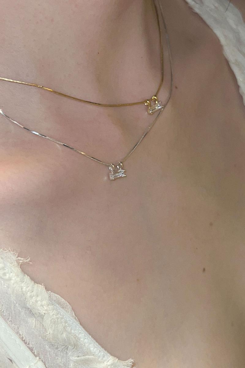 Baguette Sway Necklace