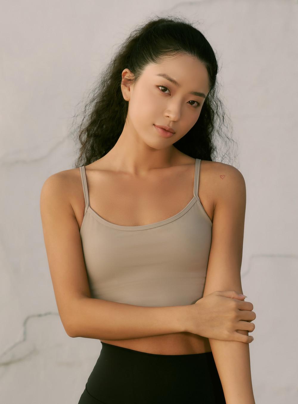 숄더스트랩 스포츠브라