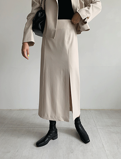[세일]미니멀 슬릿 롱 스커트