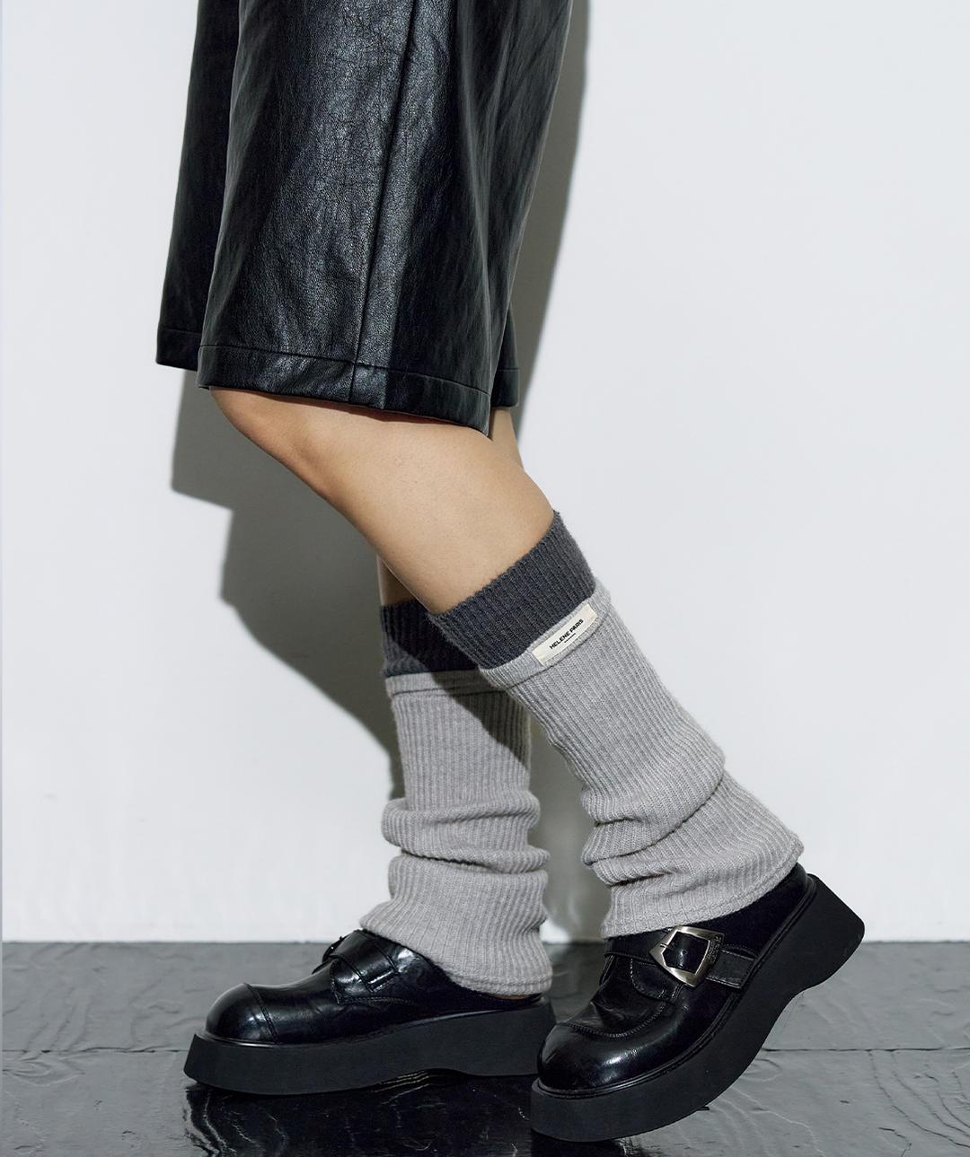 헬레네파리스 투 톤 리브드 레그 워머 [그레이-차콜]