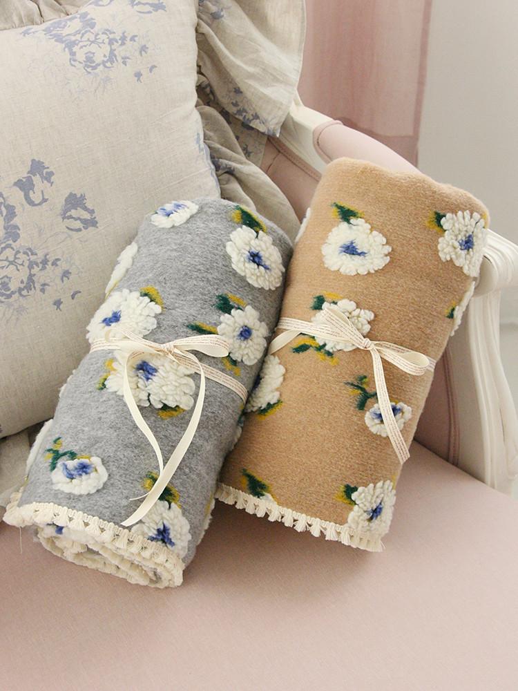 몽슈슈 플라워모티브 레이스 블랭킷 쇼파 휴대용 캠핑 차박 거실 빈티지 담요 이불 S 100x145