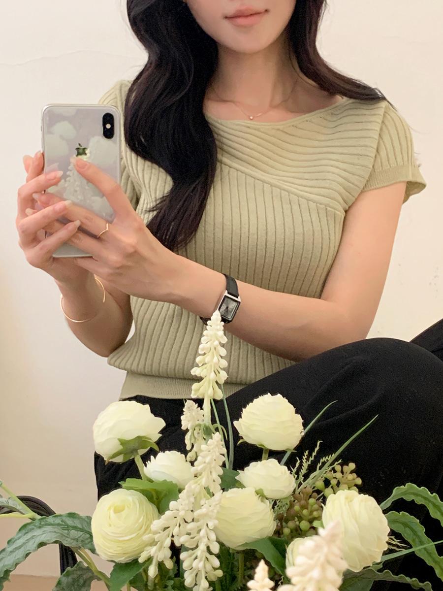 몰튼 반팔 니트