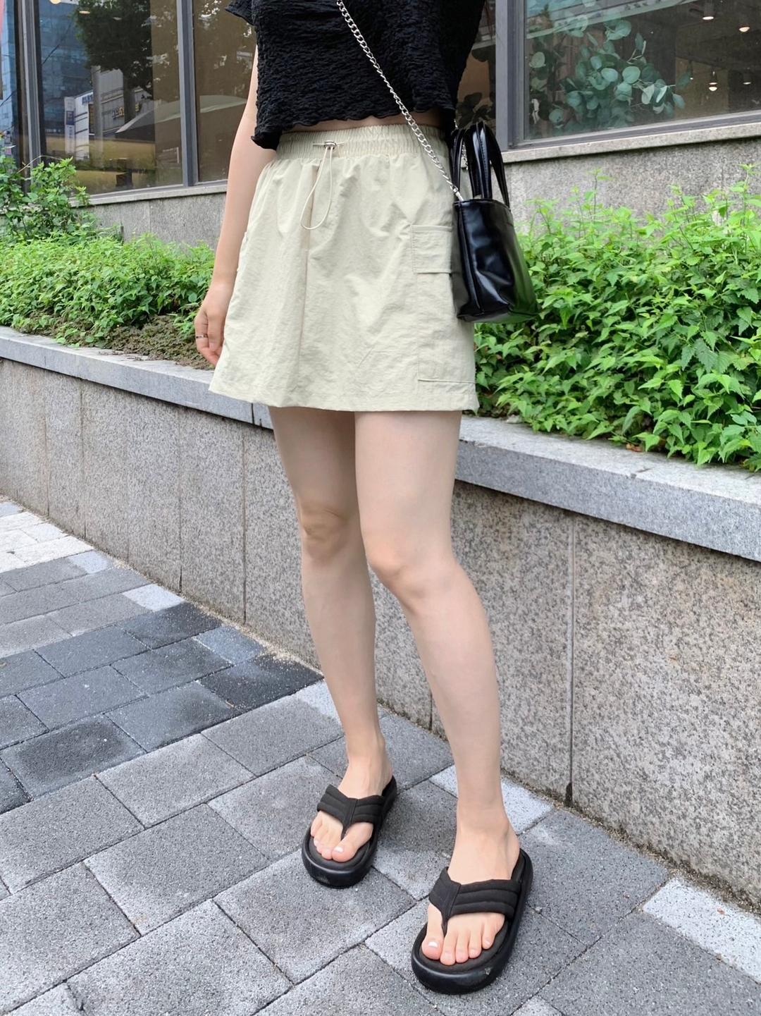 미니멀무드 [장마룩 추천] 라니 바스락 카고 미니 스커트 (3colors)