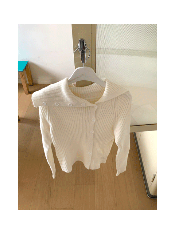 미뮤즈씨 rose off knit