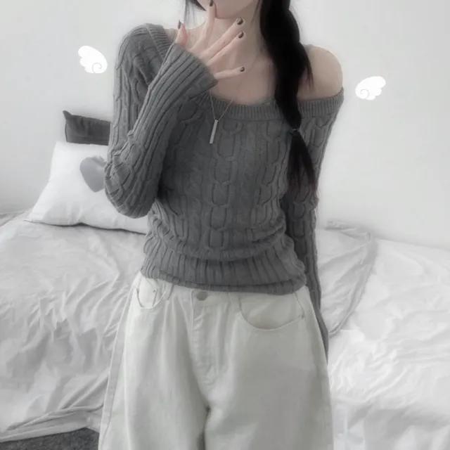 Robe Twisted Slim Fit Knitwear [ 로브 슬림핏 꽈배기 겨울 니트 ]