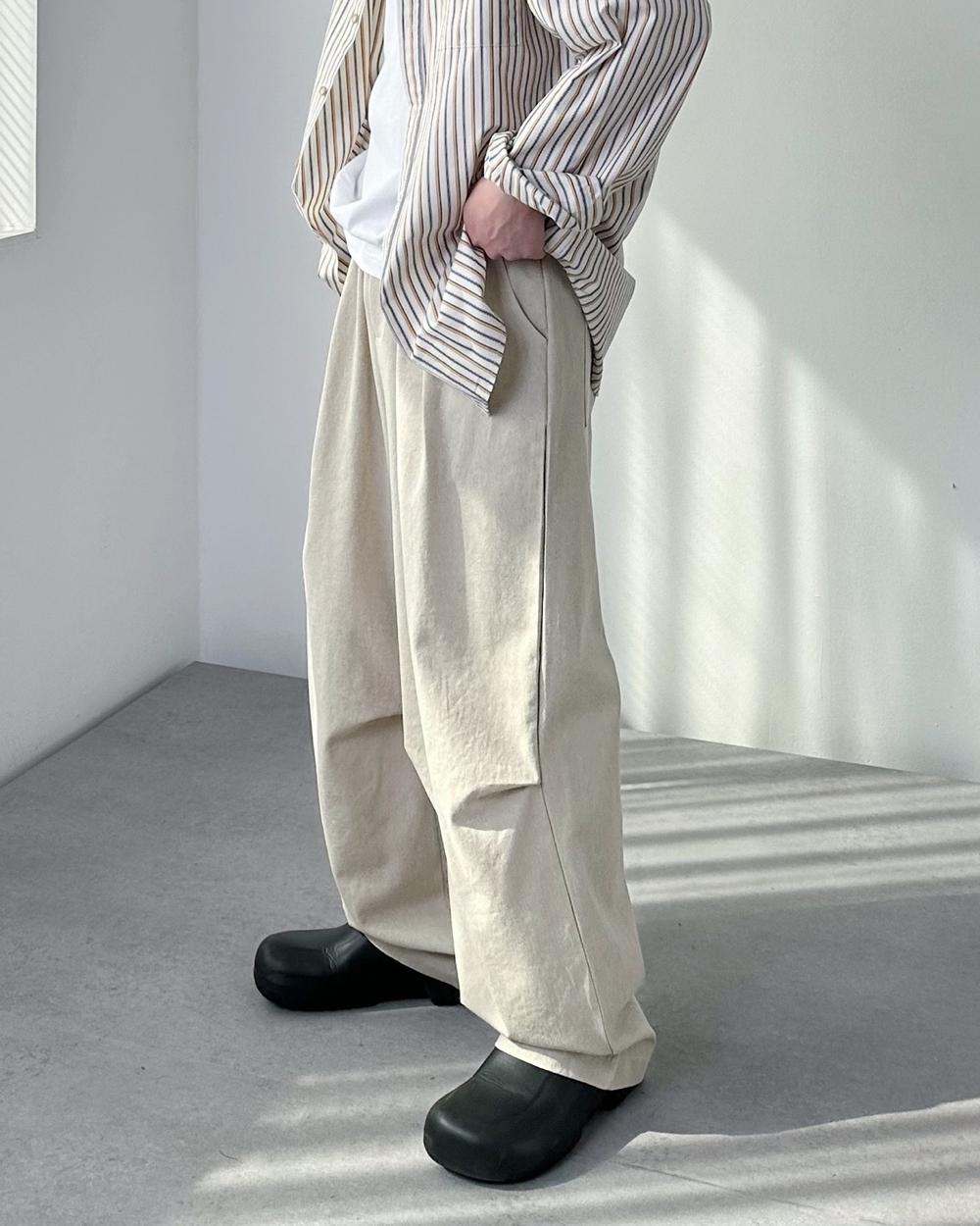 피그먼트 원턱 파라슈트 밴딩 벌룬 팬츠