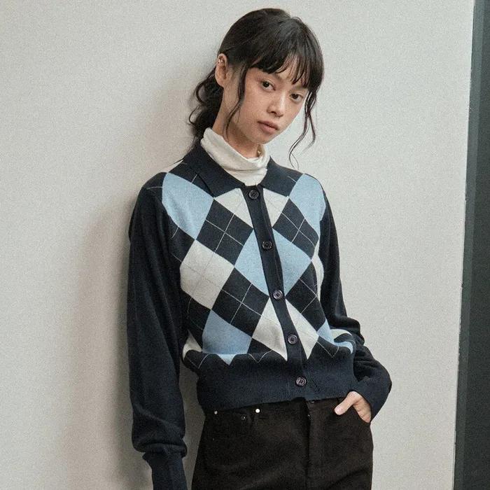W. 울믹스드 릴렉스핏 잉글랜드 아가일 체크 가디건 [NAVY]_SEWCD005NAVY