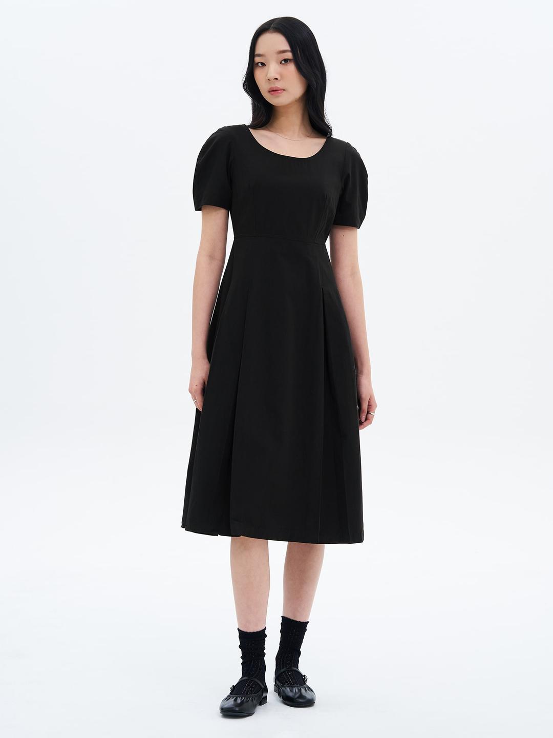 반소매 볼륨 롱 드레스 - 블랙