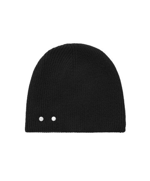 RIVET KNIT BEANIE BLACK