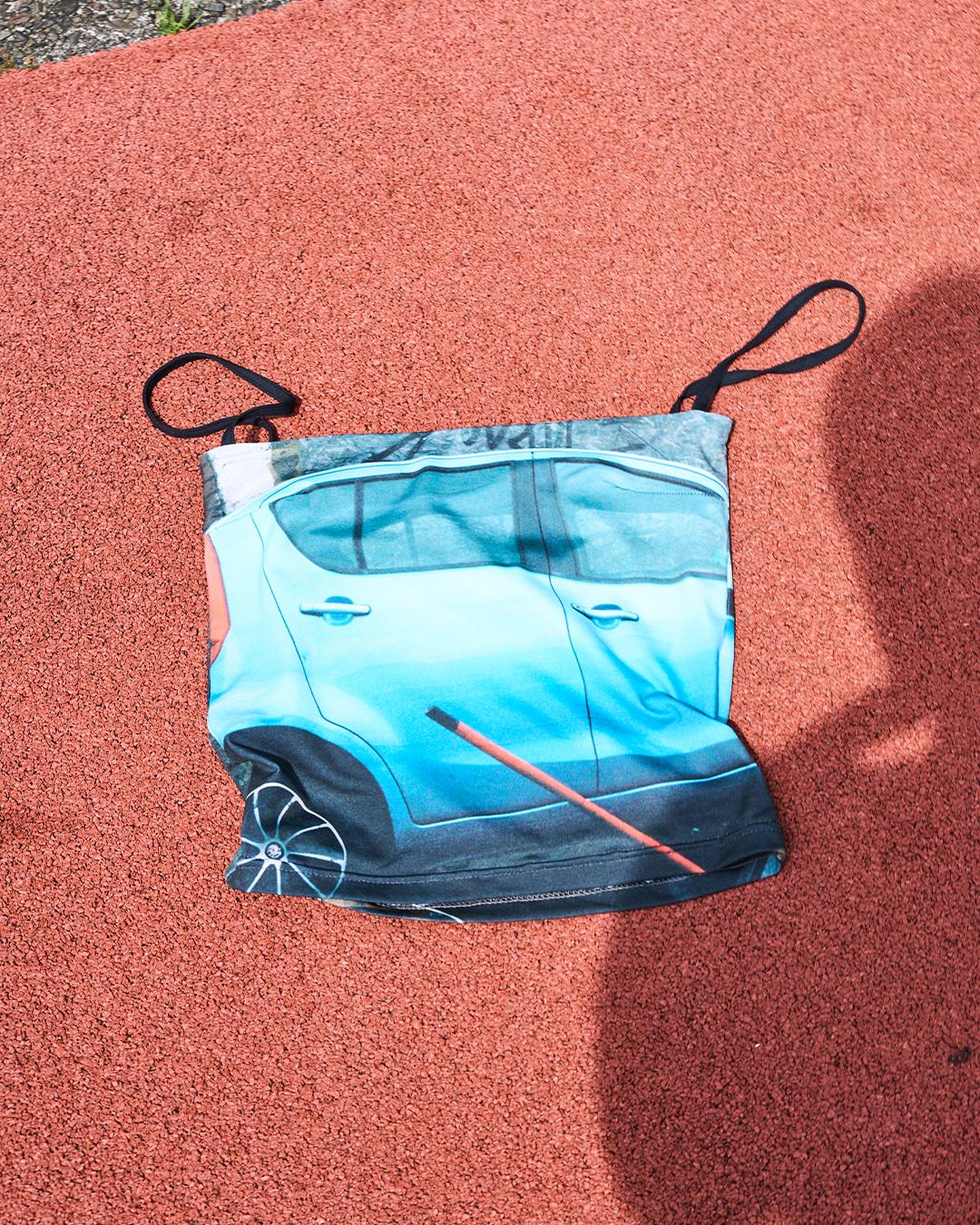 Photo SLEEVELESS TOP (Car)