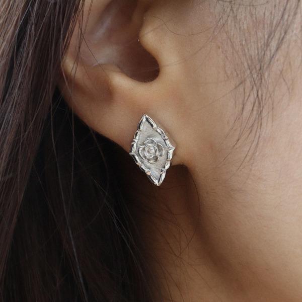 Rose Day Earring 03