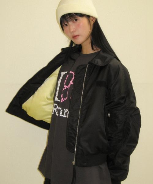 INNER POINTED BOMBER MA-1 JUMPER BLACK