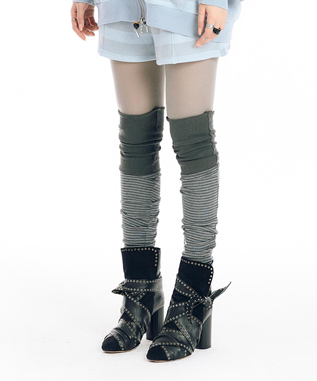 STRIPED LEG WARMERS - CHARCOAL