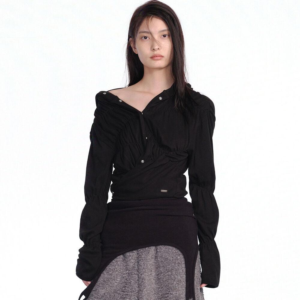 SHIRRING WRAP HOOD CARDIGAN / BLACK