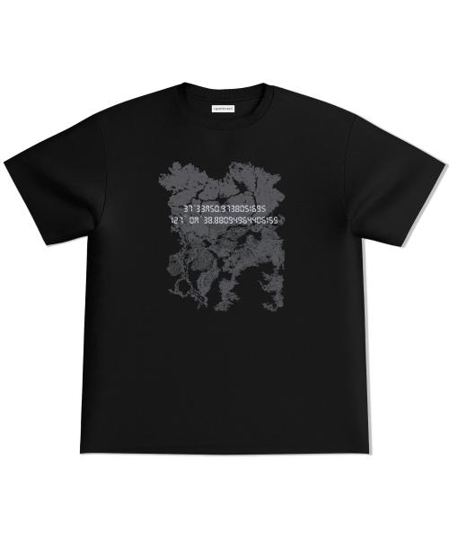 라티튜드 하프 티셔츠(블랙)