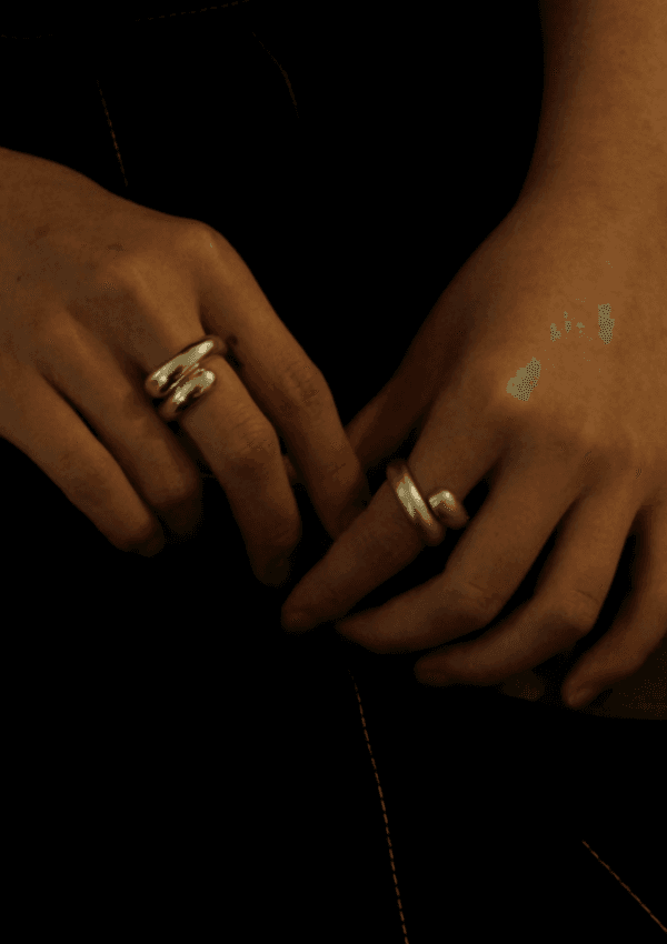 S RING (GLOSSY-SILVER)