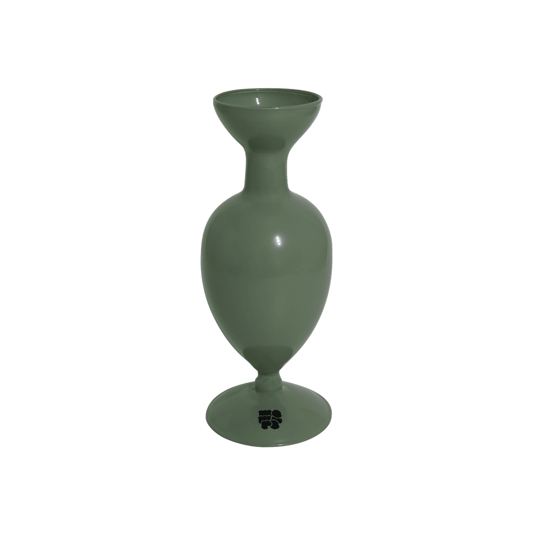 GLASS VASE 4