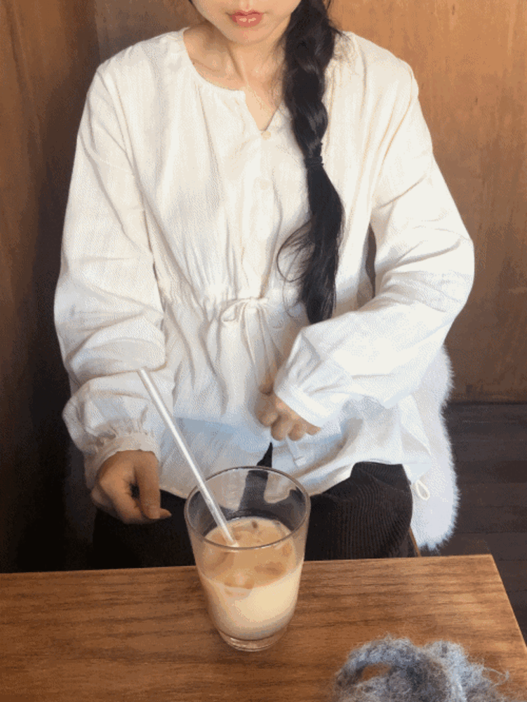 엔느 스트링 블라우스