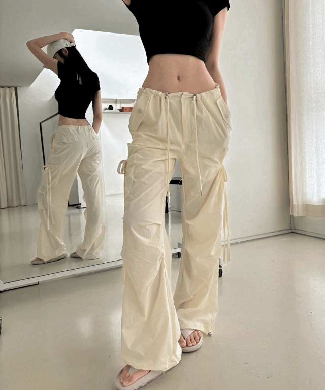 [MADE]쿨링원단 리본 스트랩 슬림핏 카고팬츠