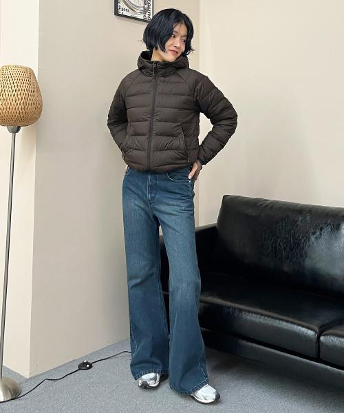 [우먼] 루즈핏 부츠컷 데님 팬츠 다크블루 COWPT002DBLUE