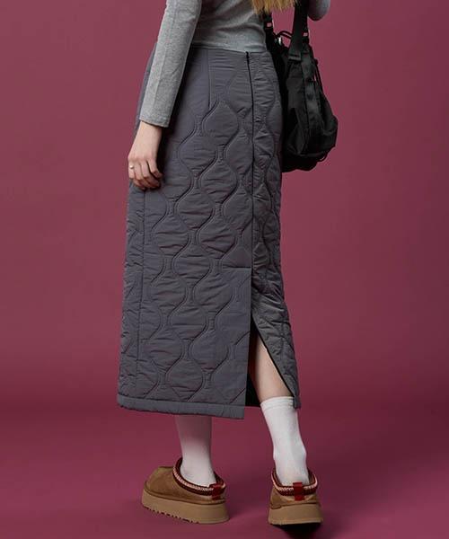 콜릿 패딩 방한 보온 도톰 누빔 퀼팅 자수 롱스커트 [차콜그레이]
